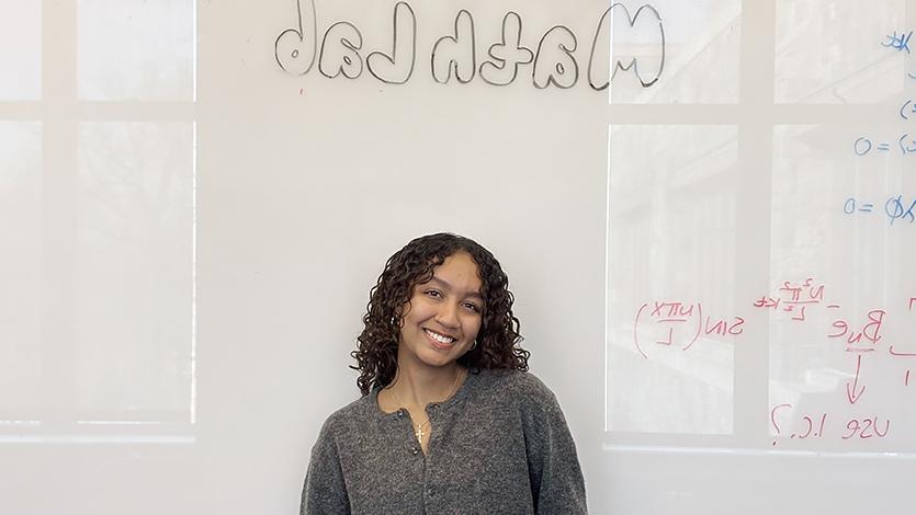 Isabella Garcia in the Math Lab in the Hancock Center. Photo by Lauretta Russell ’26.